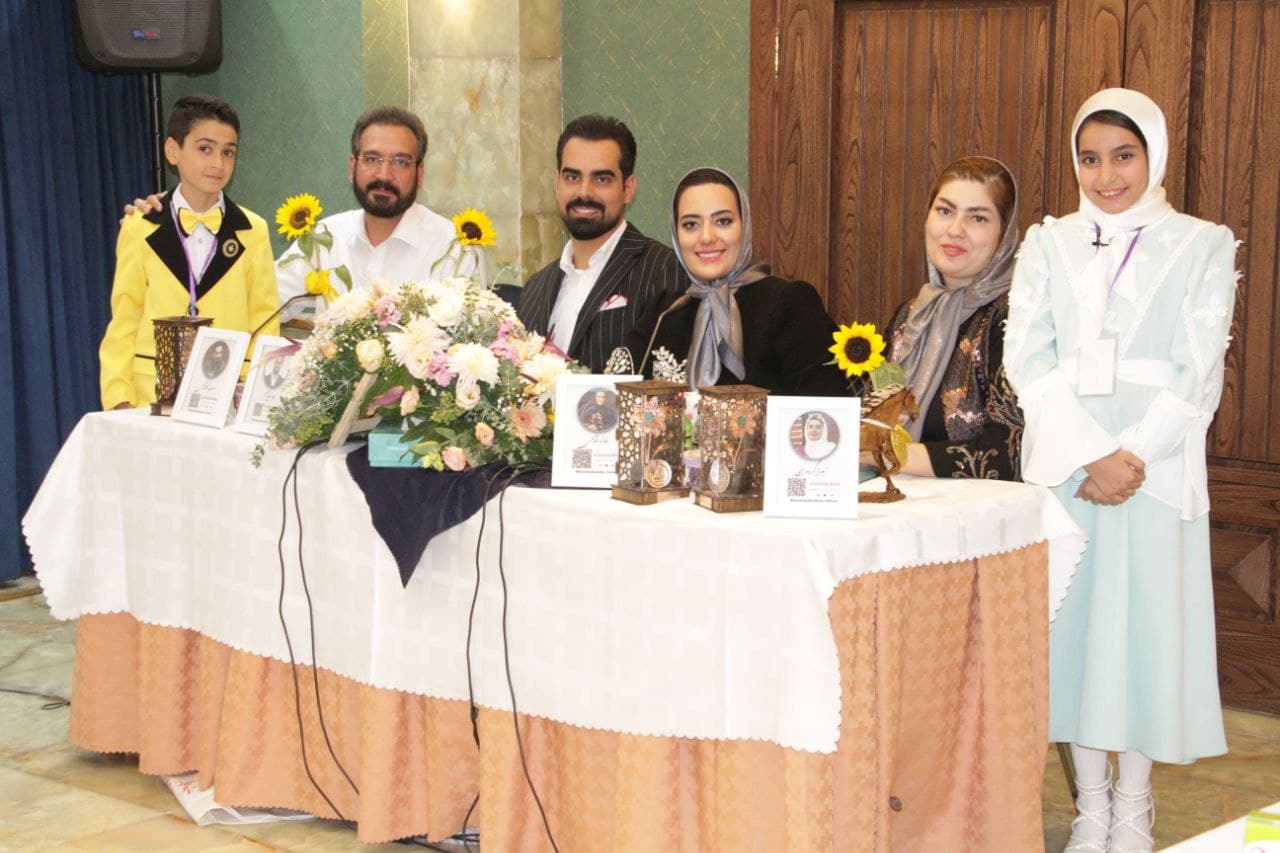 جشنواره ملی بر سمند سخن
